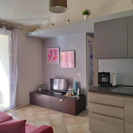 Casa Nicole 아파트 카스텔부오노